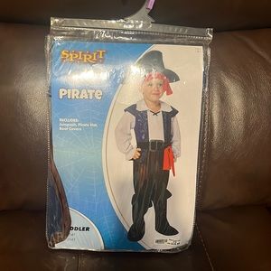 2-4t pirate costume